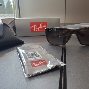 RayBan NEW original packaging RB4331
